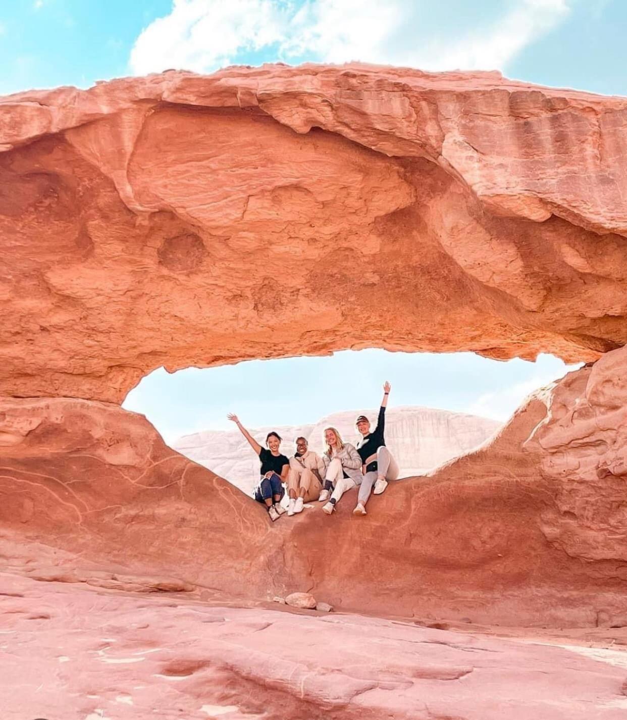 Tamim Luxury Wadi Rum Camp 外观 照片
